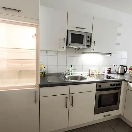 Private In The Center Of *