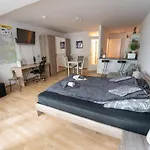 Private In The Center Of * Berlim