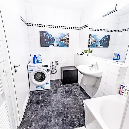 Private In The Center Of