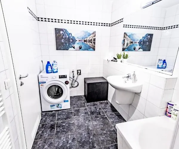 Private In The Center Of